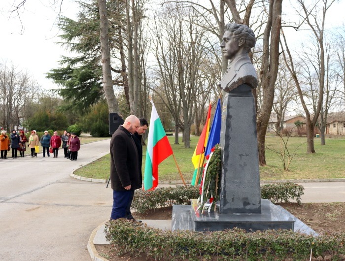 Поклон пред Апостола: Генерал Тошево отбеляза 151 години от гибелта на Васил Левски