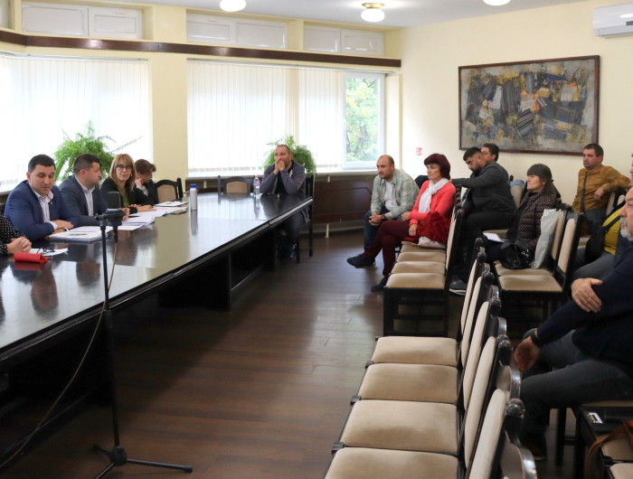 Среща-дискусия с жителите на Генерал Тошево за бъдещето на града и общината