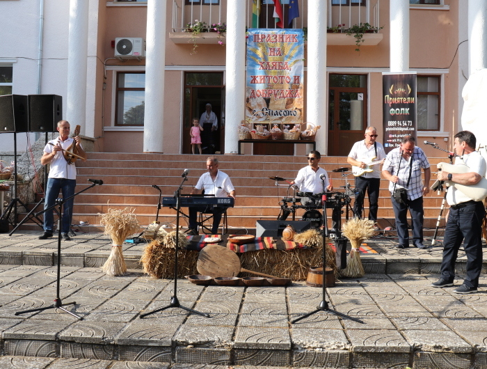 Спасово отново бе домакин на Празника на хляба, житото и Добруджа
